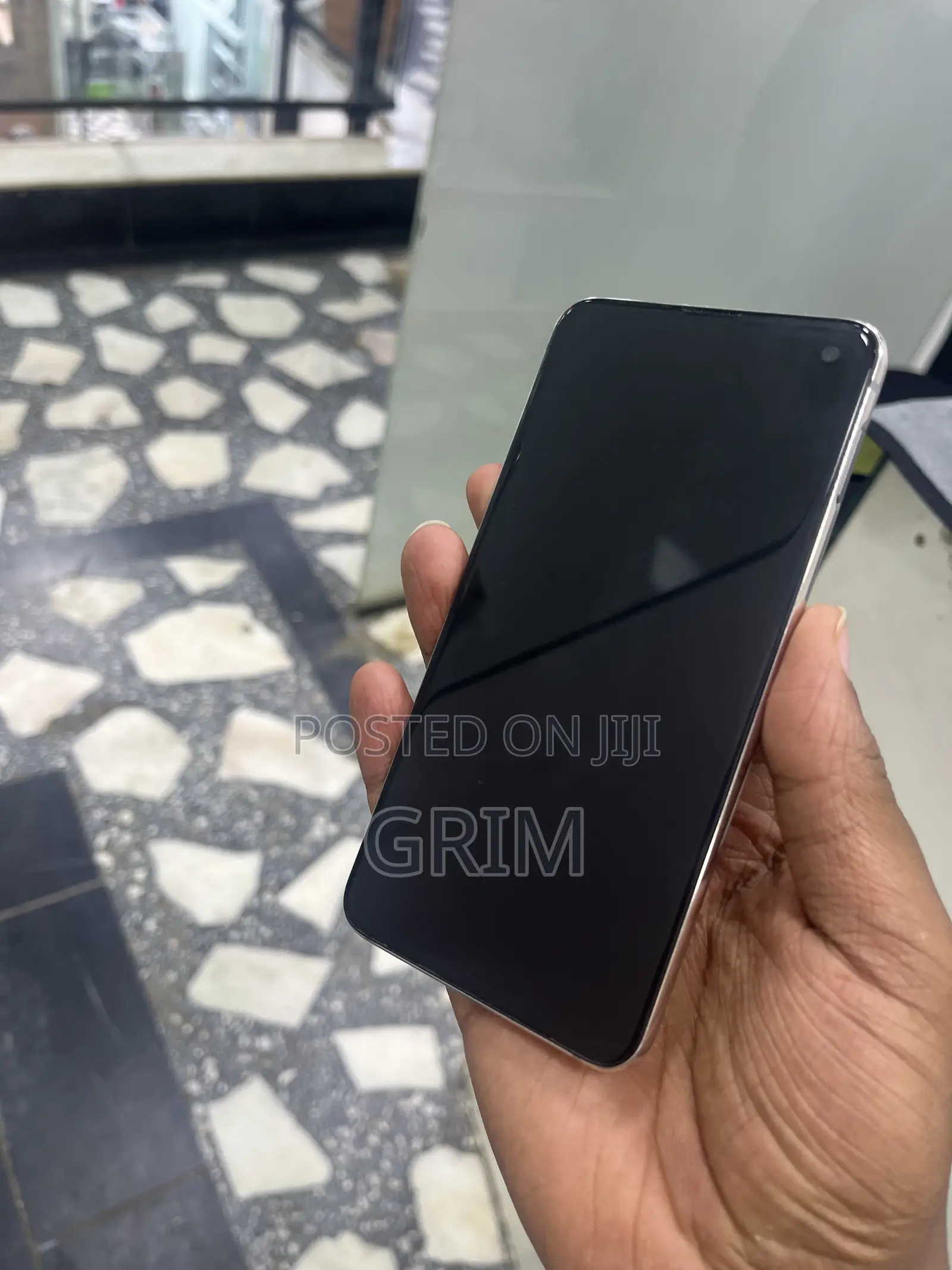 Samsung Galaxy S10e 128 GB White
