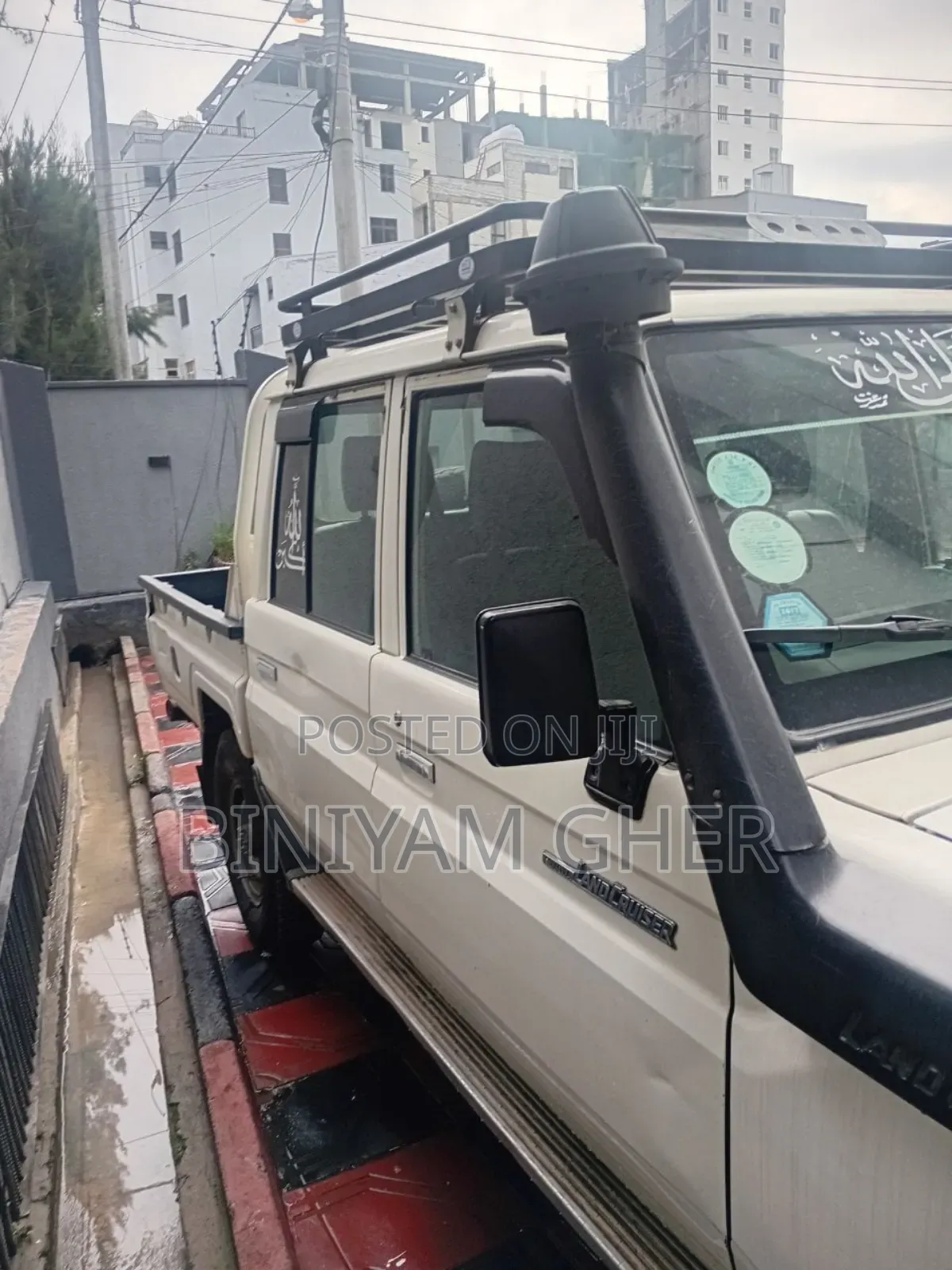 Toyota Land Cruiser 2018 White