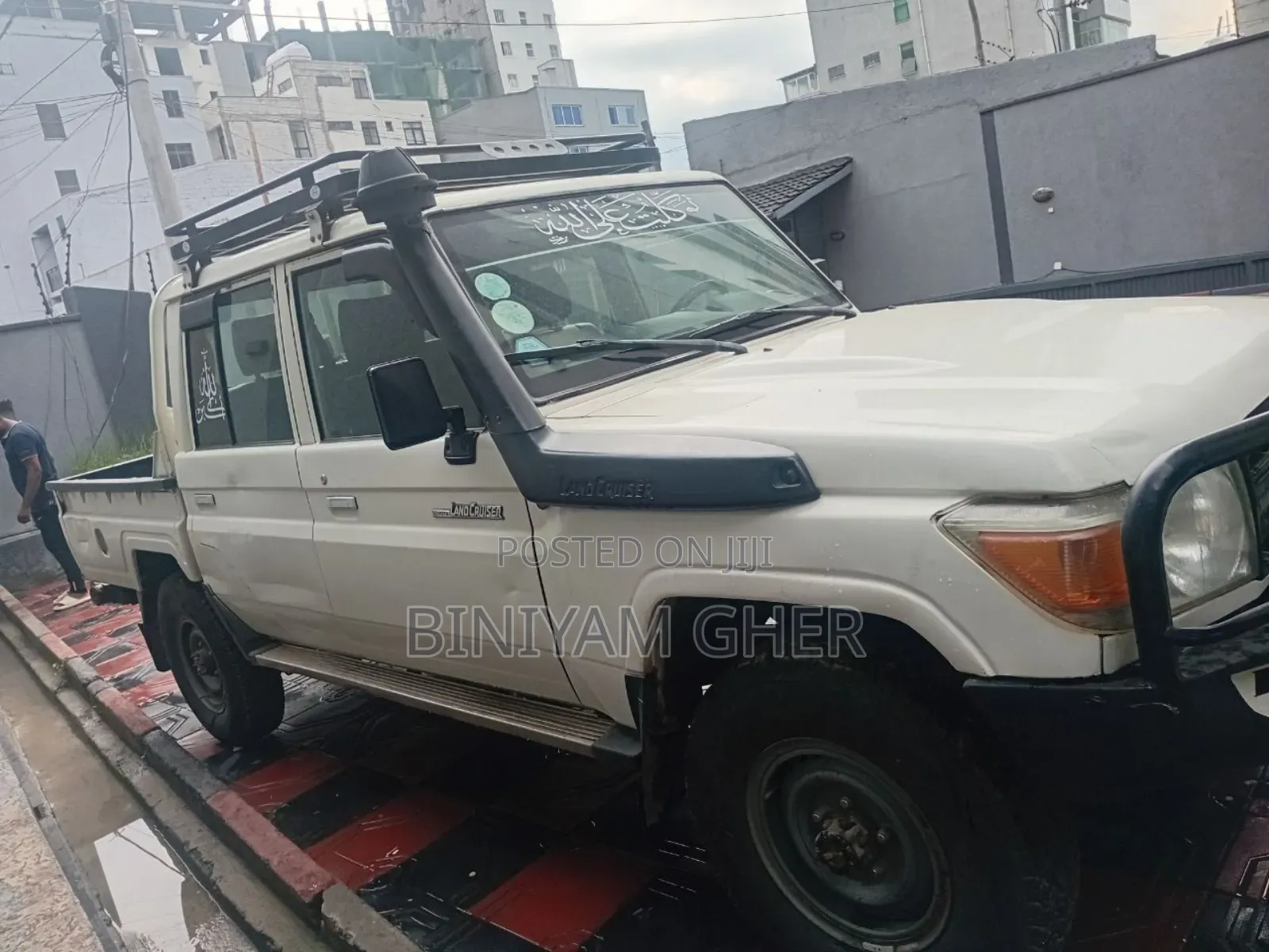 Toyota Land Cruiser 2018 White