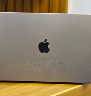 New Laptop Apple MacBook Pro 2021 M1 16GB Apple M1 Pro SSD 512GB