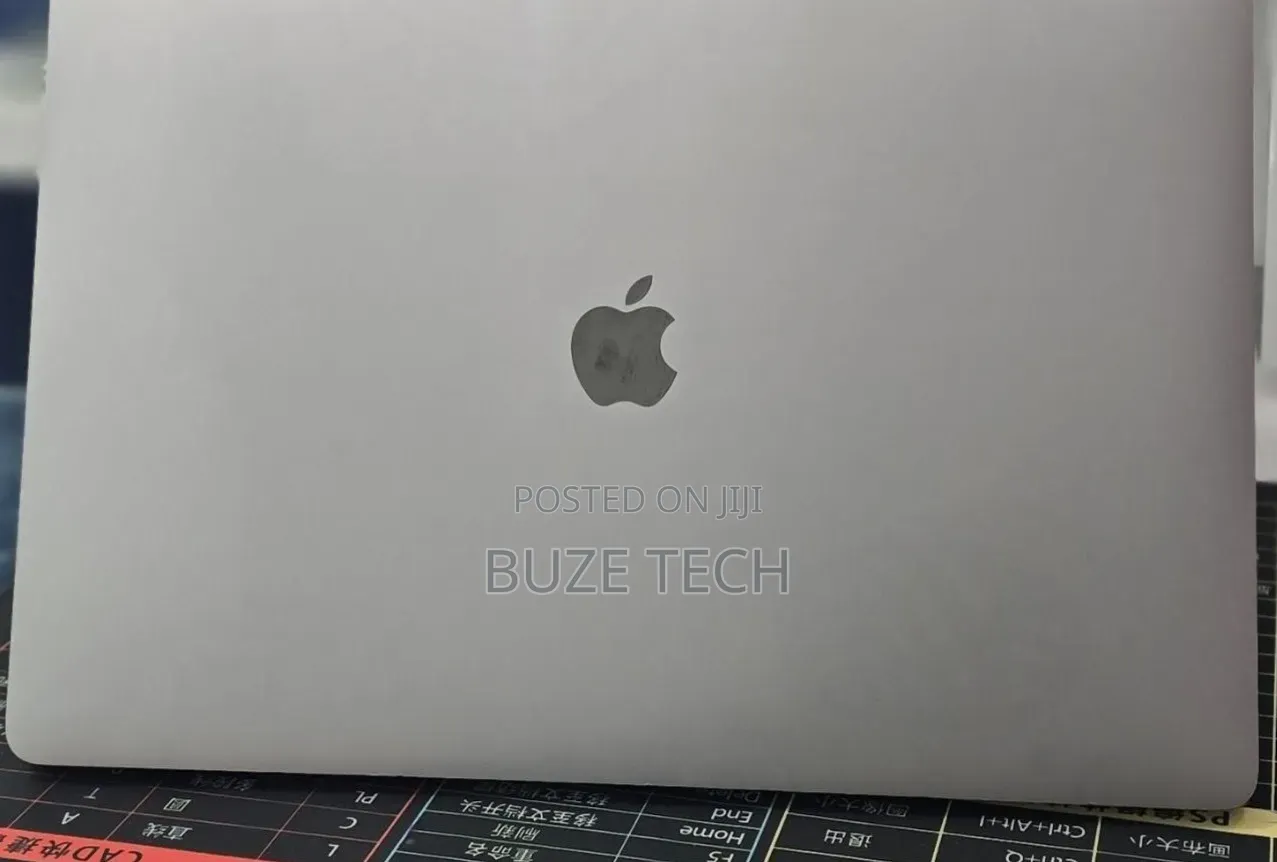 New Laptop Apple MacBook Pro 2019 32GB Intel Core i9 SSD 1T