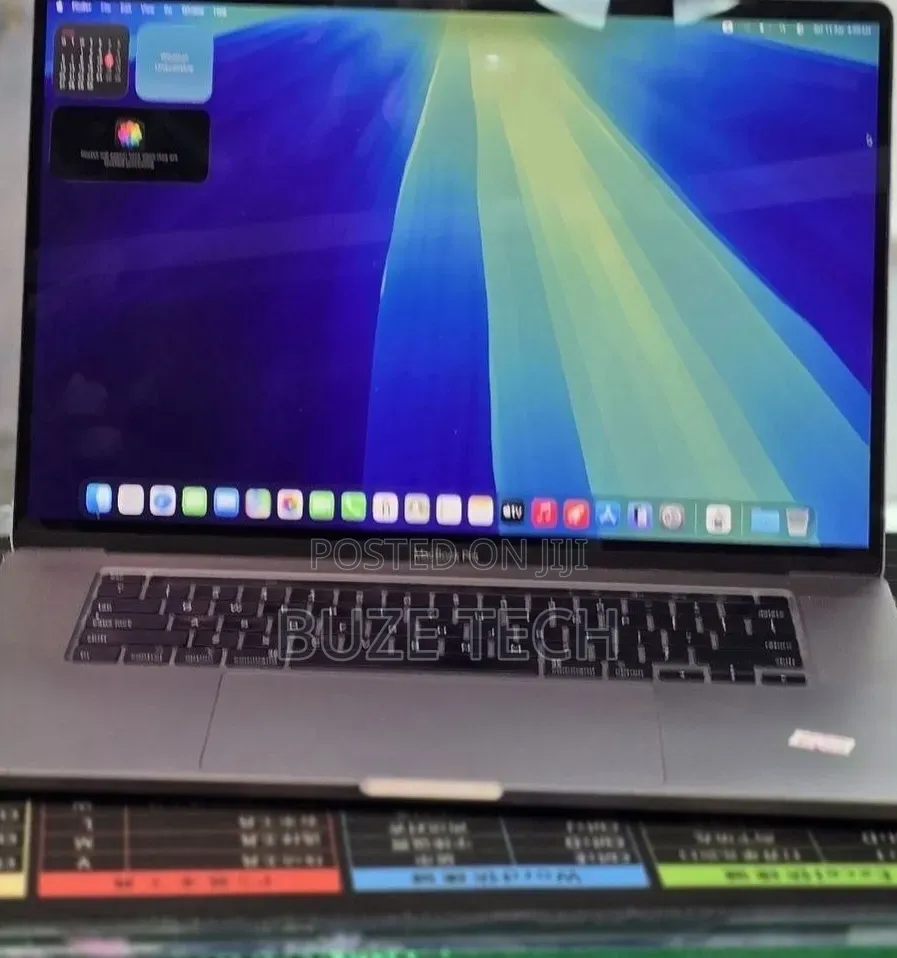 New Laptop Apple MacBook Pro 2019 16GB Intel Core i9 SSD 2T