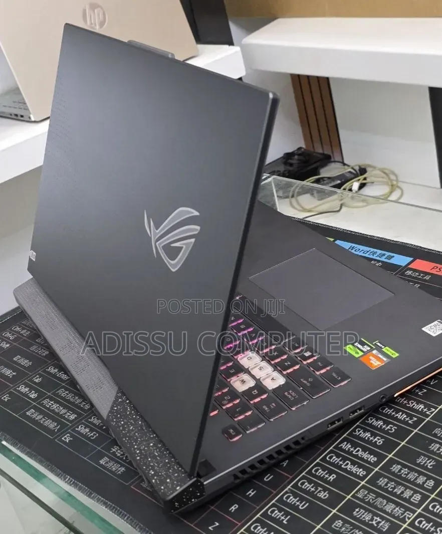 New Laptop Asus ROG Strix G17 16GB AMD Ryzen 9 SSD 1T