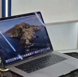 New Laptop Apple MacBook Pro 2018 32GB Intel Core i7 SSD 1T