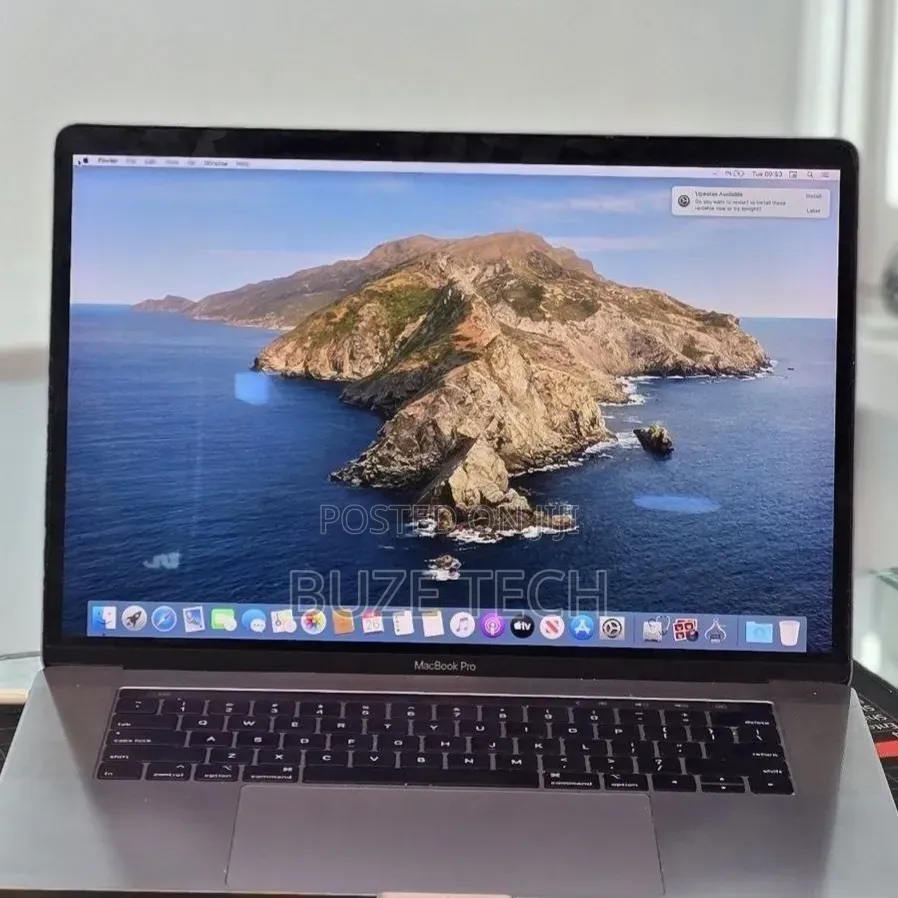 New Laptop Apple MacBook Pro 2018 32GB Intel Core i7 SSD 1T