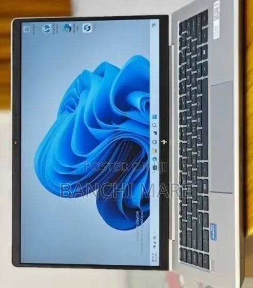 New Laptop HP ProBook 440 G10 16GB Intel Core i7 SSD 1T