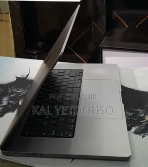 New Laptop Apple MacBook Pro 2021 M1 32GB SSD 512GB