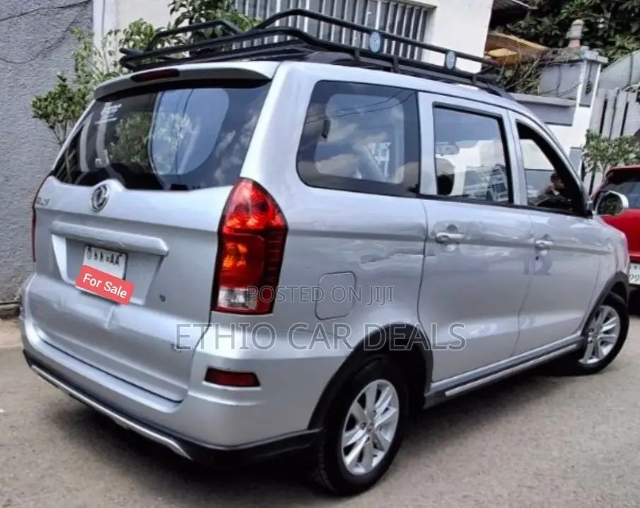 DFSK Glory 560 2024 Silver