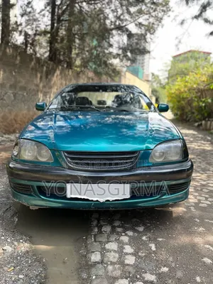 Toyota Avensis 1998 Blue