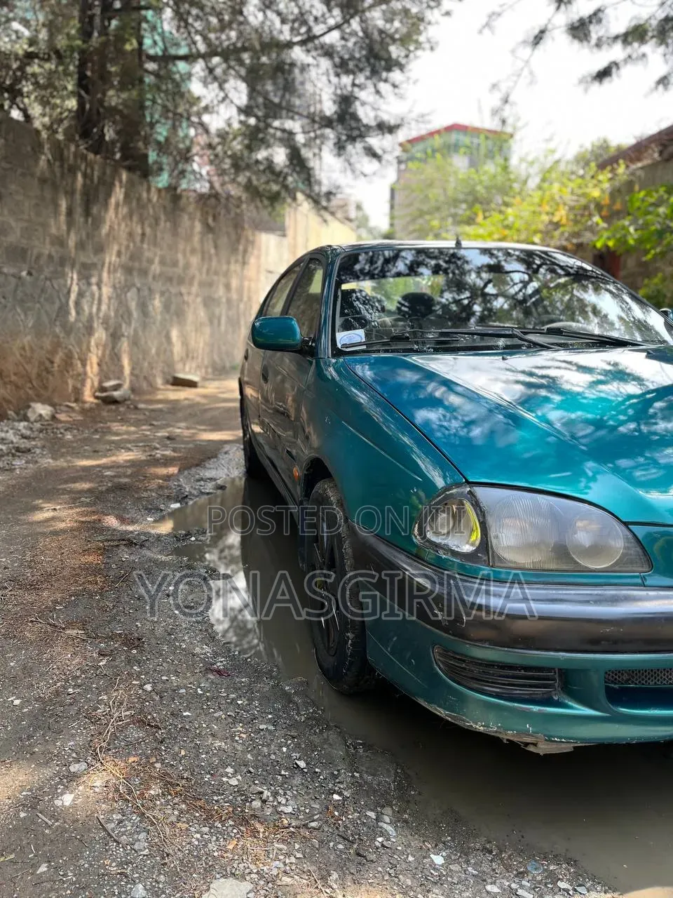 Toyota Avensis 1998 Blue