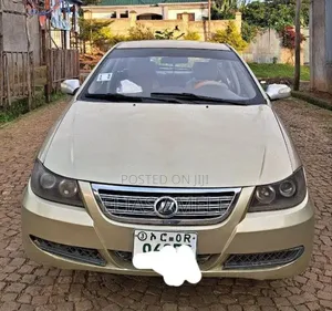 Lifan Abay 2012 Gold