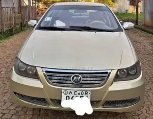 Lifan Abay 2012 Gold
