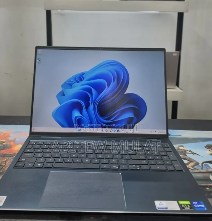 New Laptop Dell Inspiron 15 16GB Intel Core i7 SSD 512GB