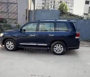 Toyota Land Cruiser 2017 Blue