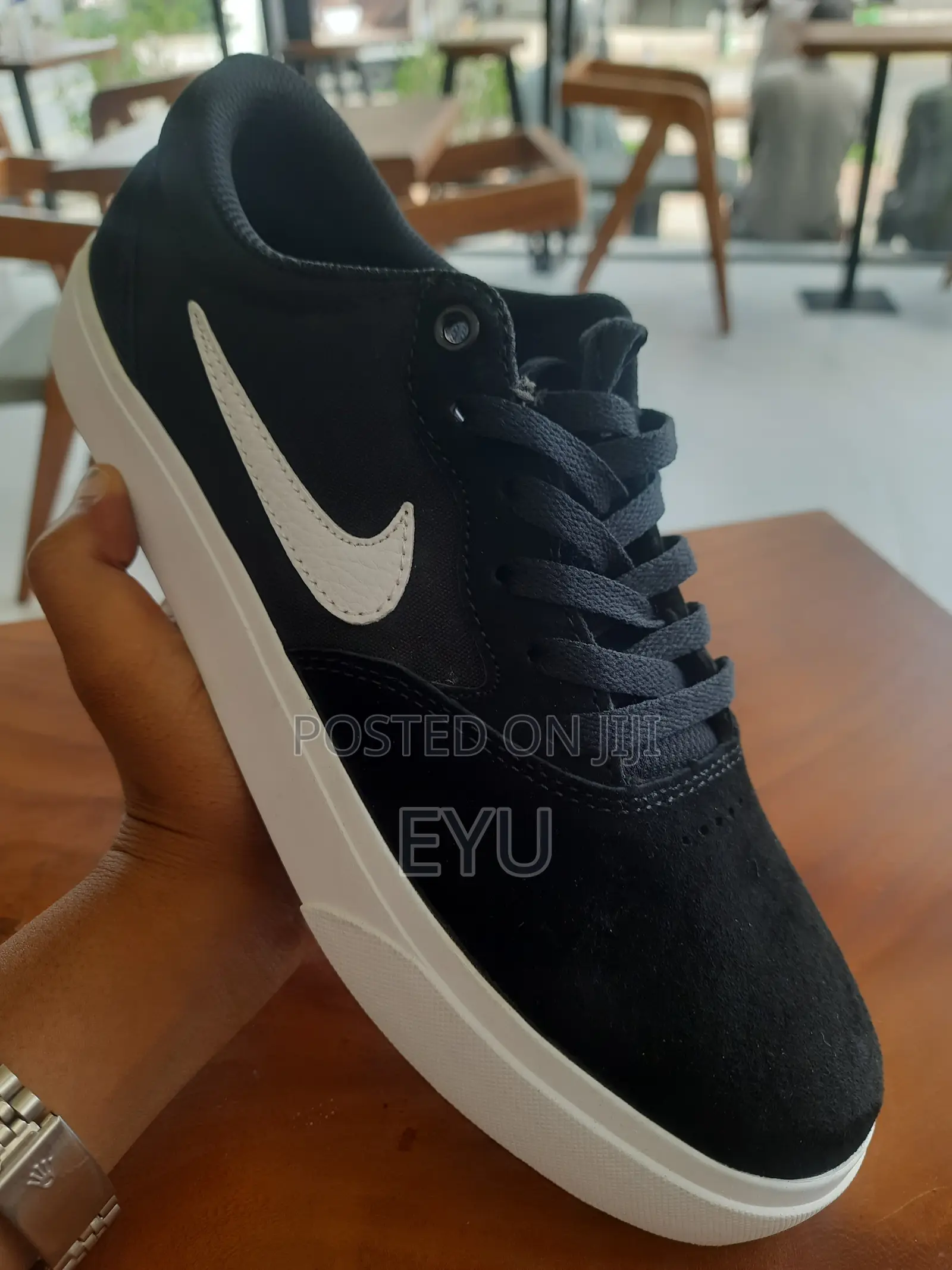 NIKE Low Top