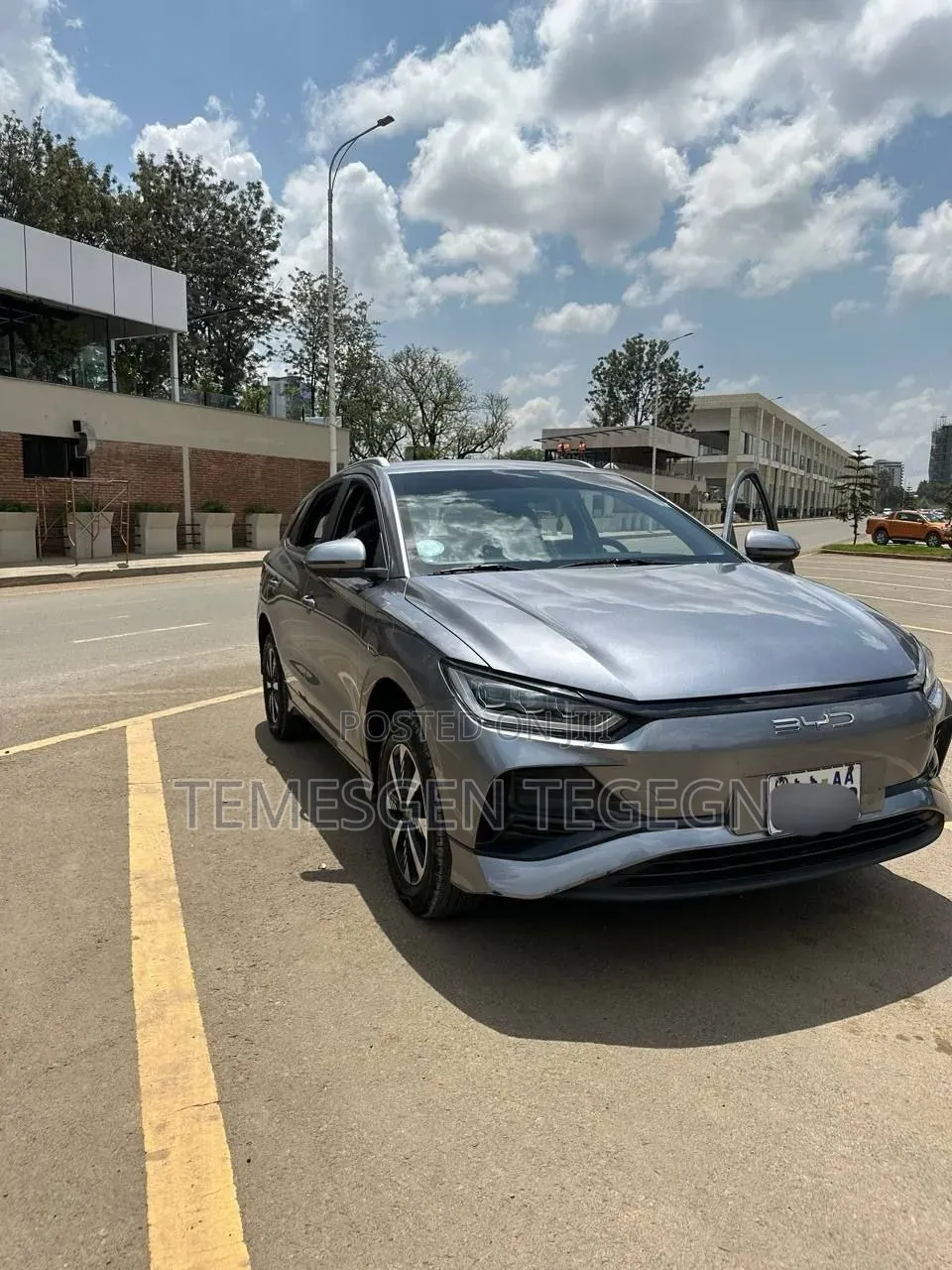 BYD E2 43 kWh 94 hp FWD 2024 Gray