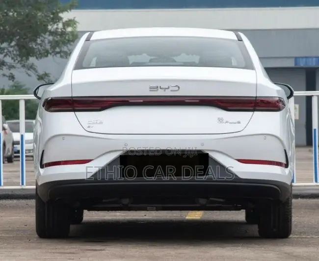 BYD Qin Plus DM-i 2025 White