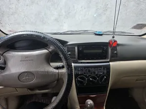 Toyota Corolla 2006 Gold