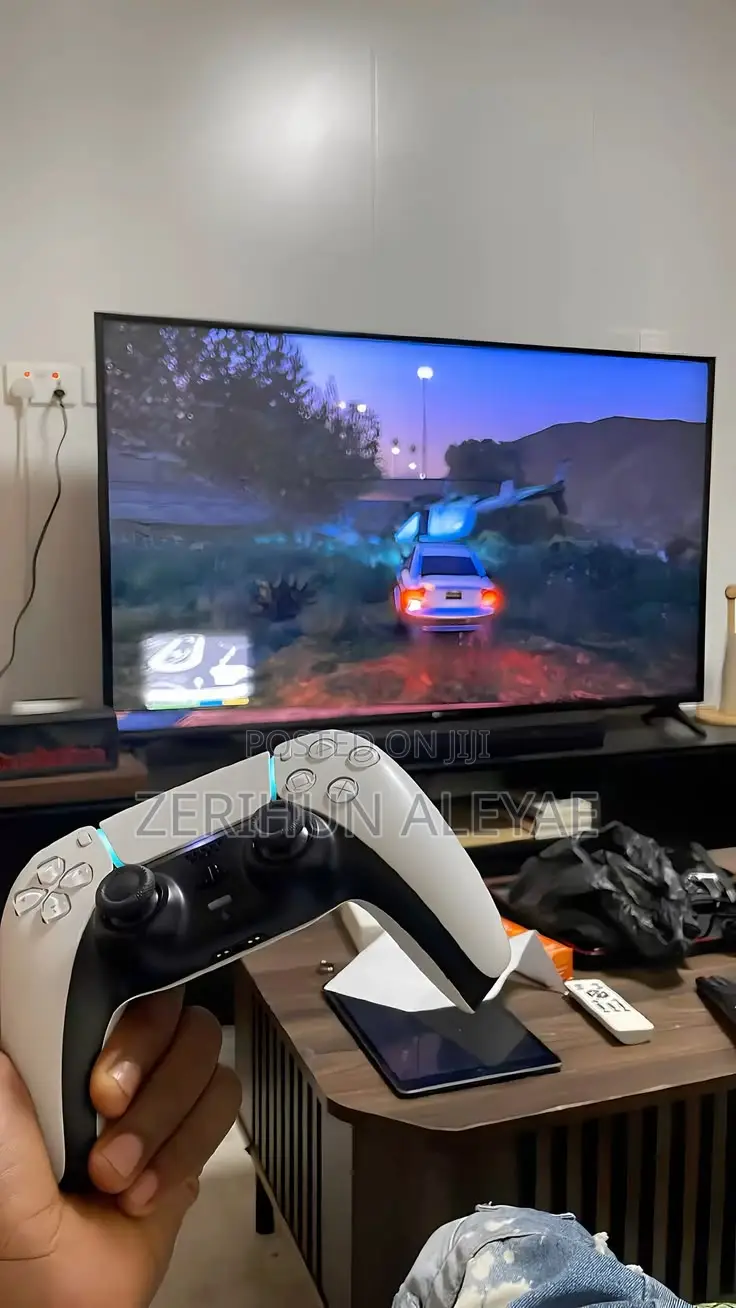Ps5 Slim With 2 Original Joysticks