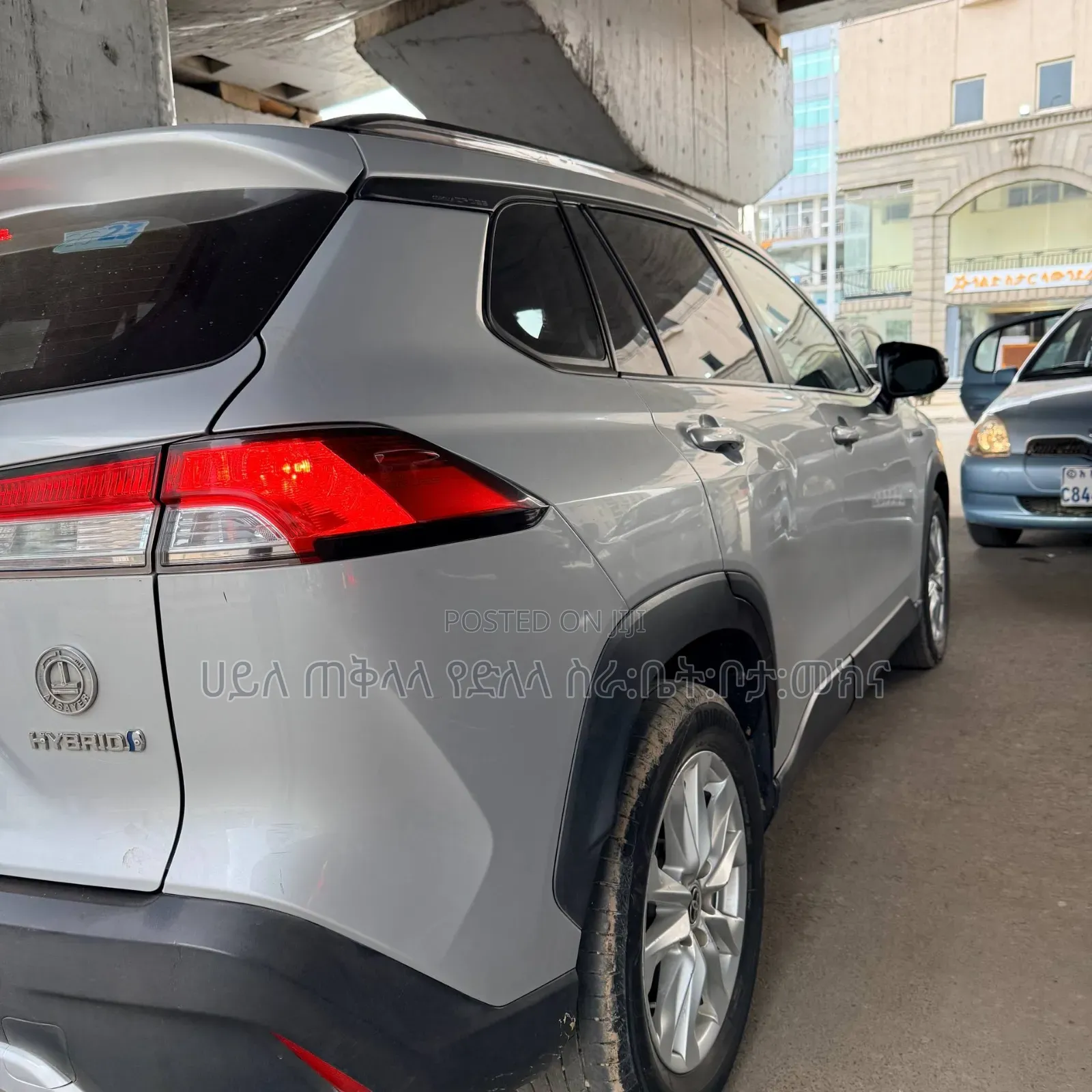 Toyota Corolla Cross Hybrid 2023 Silver