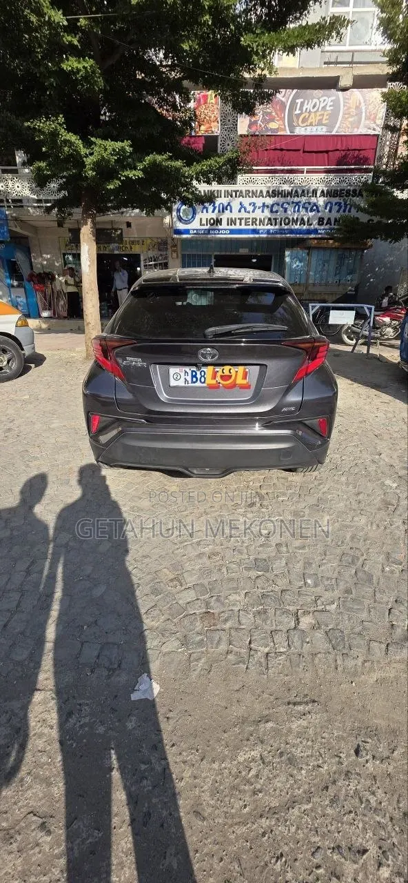 Toyota C-HR 2021 Gray