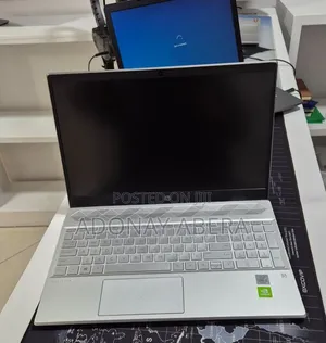 New Laptop HP 8GB Intel Core i5 SSD 512GB