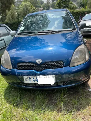 Toyota Vitz 2001 Blue