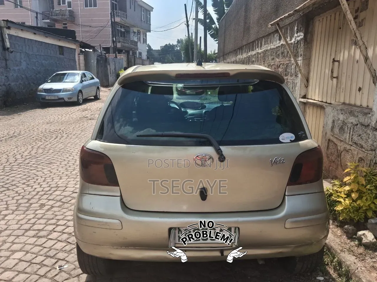 Toyota Vitz 2004 Gold