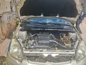 Toyota Vitz 2004 Gold