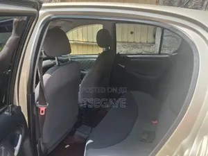 Toyota Vitz 2004 Gold