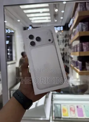 New Apple iPhone 17 Pro Max 256 GB Silver