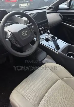 New Toyota bZ4X 2024 White