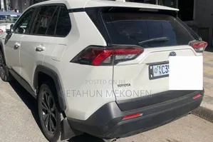 Toyota RAV4 2023 White