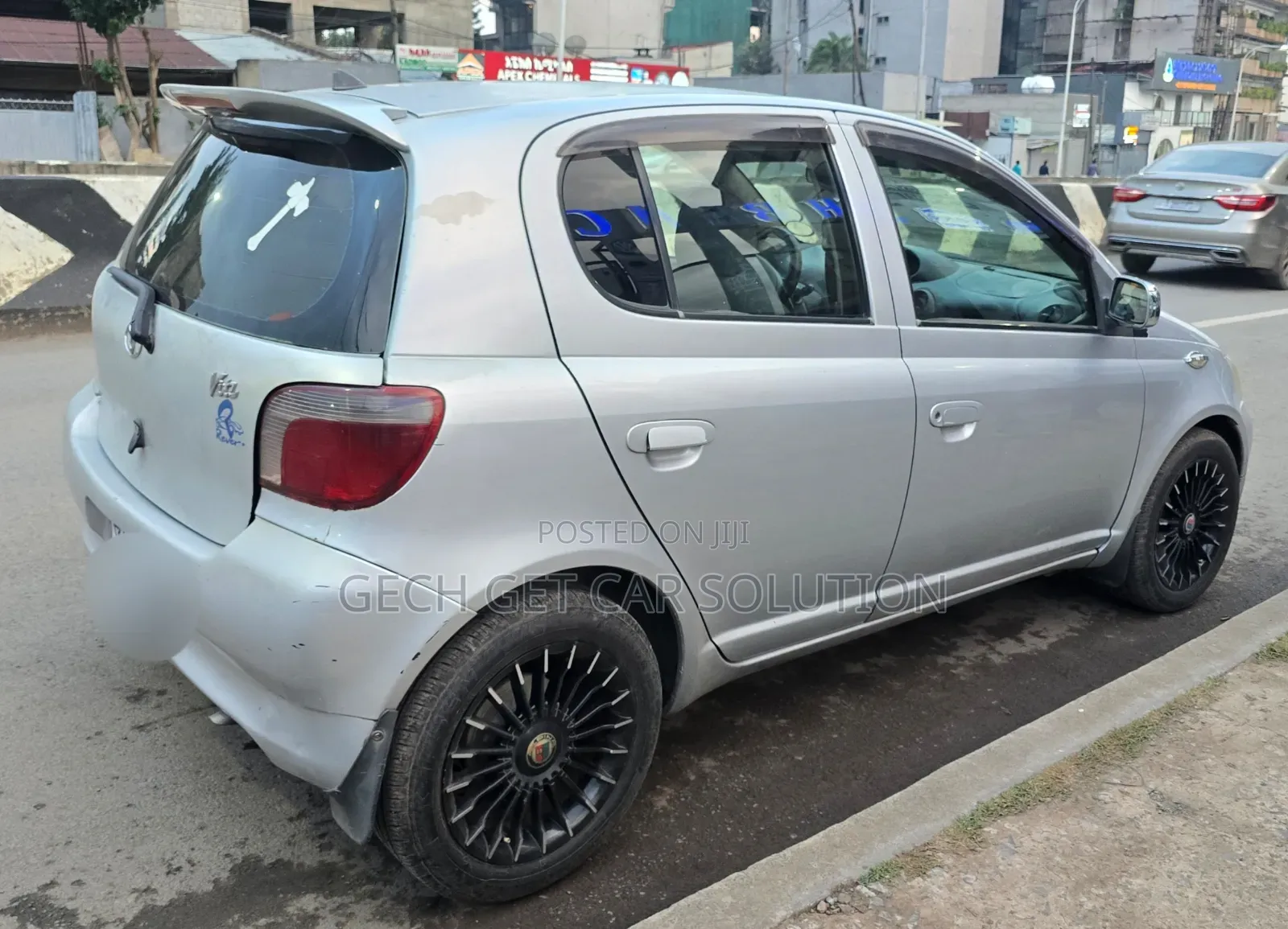 Toyota Vitz 2001 Silver