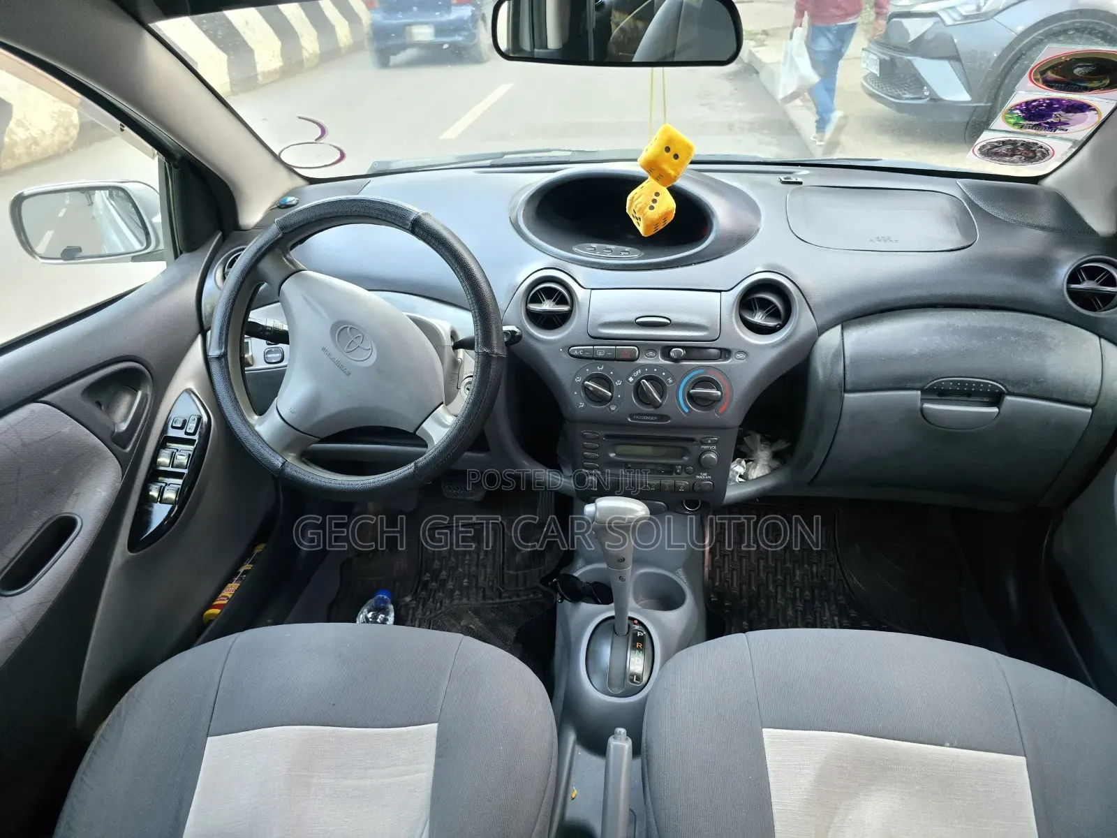 Toyota Vitz 2001 Silver
