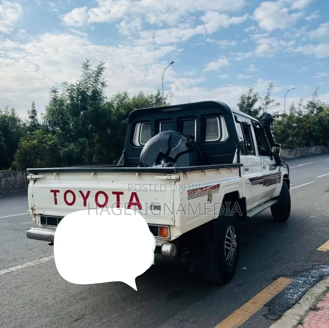 Toyota Mark II 2022 White