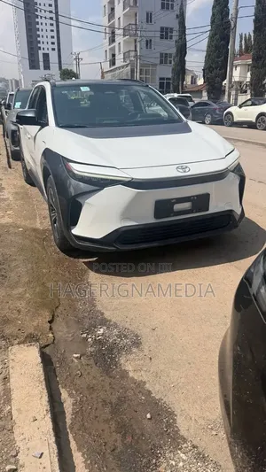 Toyota bZ4X 2023 White