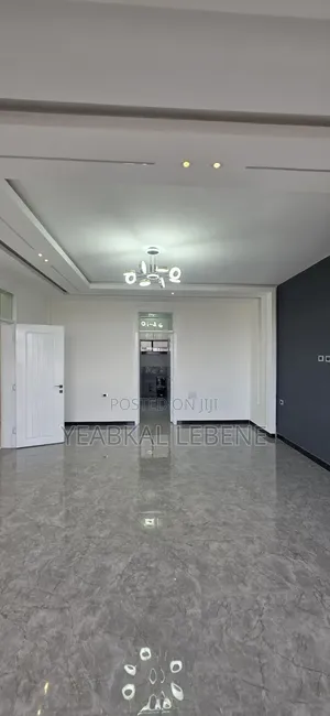 Furnished 7bdrm House in Bole for sale