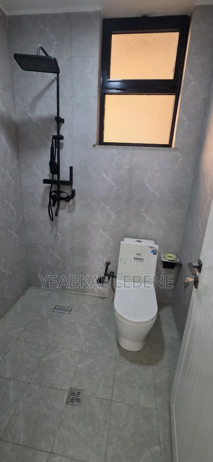 Furnished 7bdrm House in Bole for sale