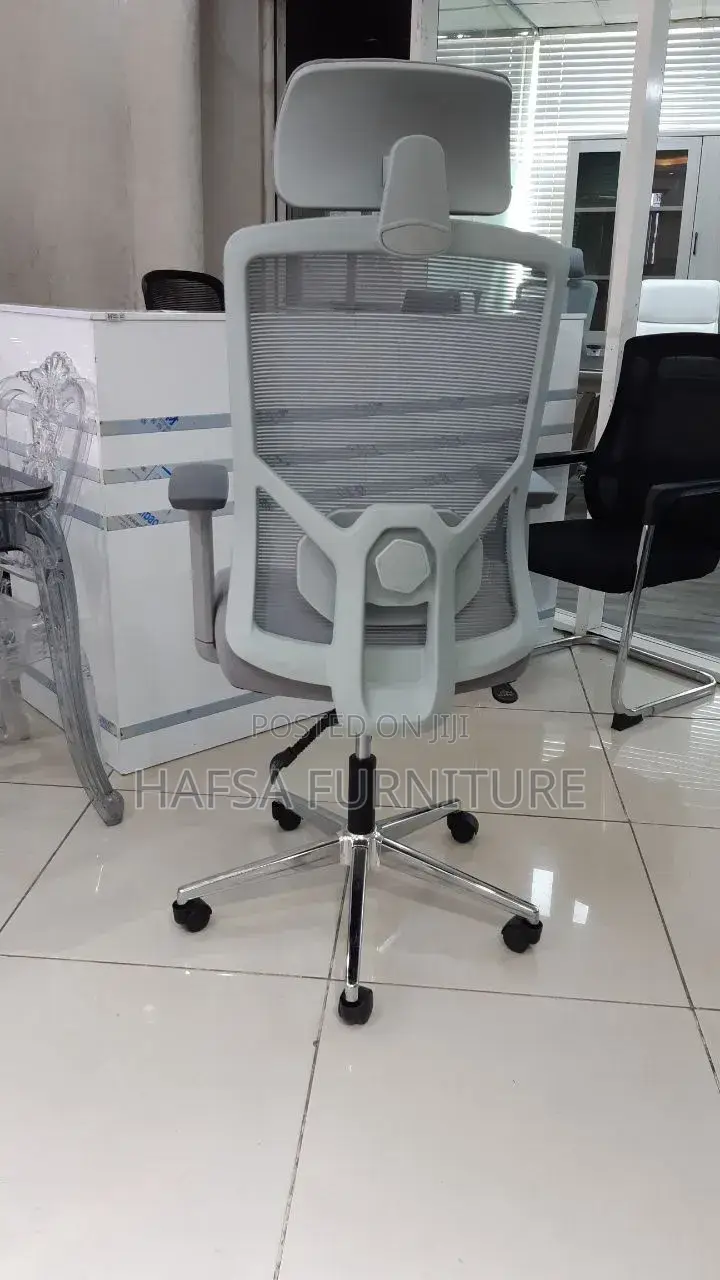 White Office Mesh Chair