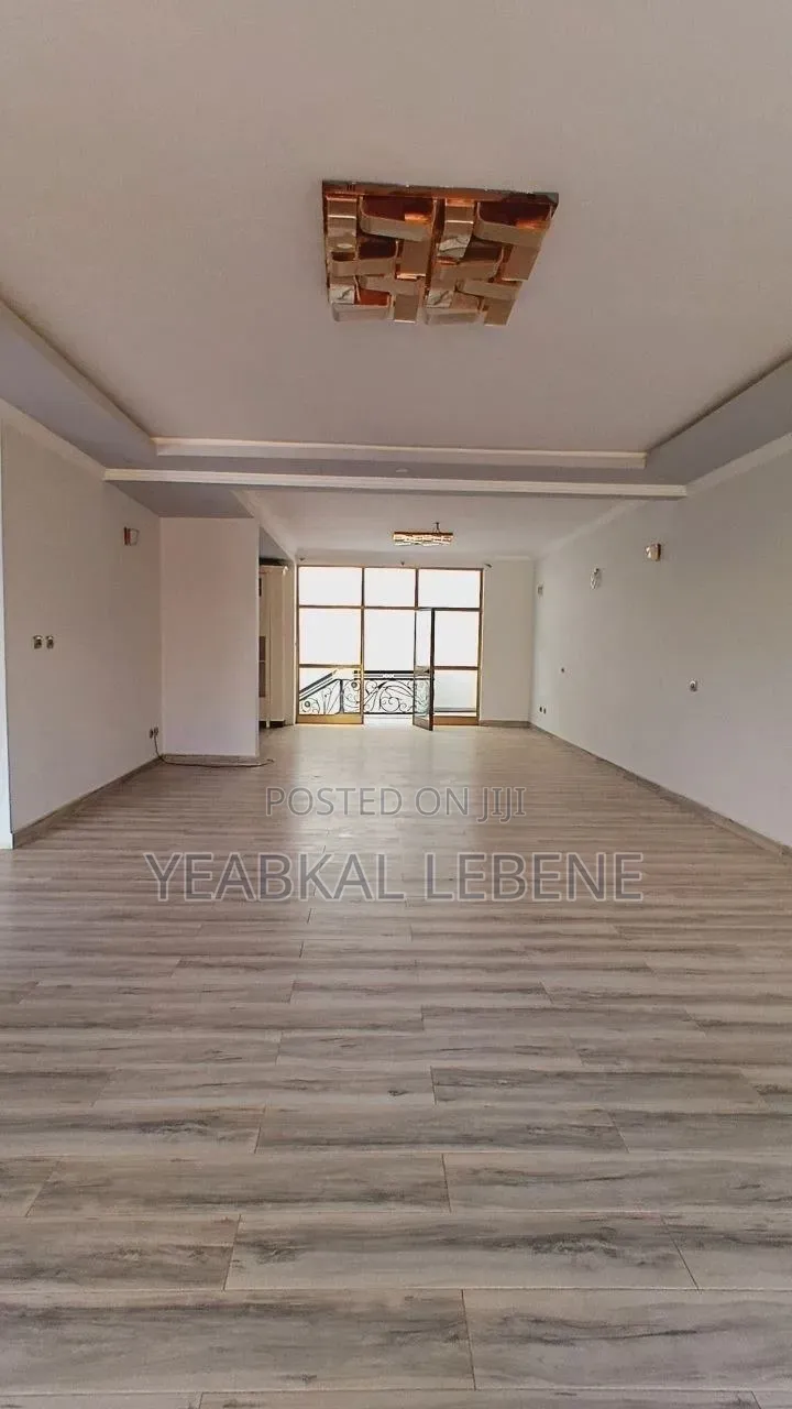 Furnished 5bdrm House in Bole for sale