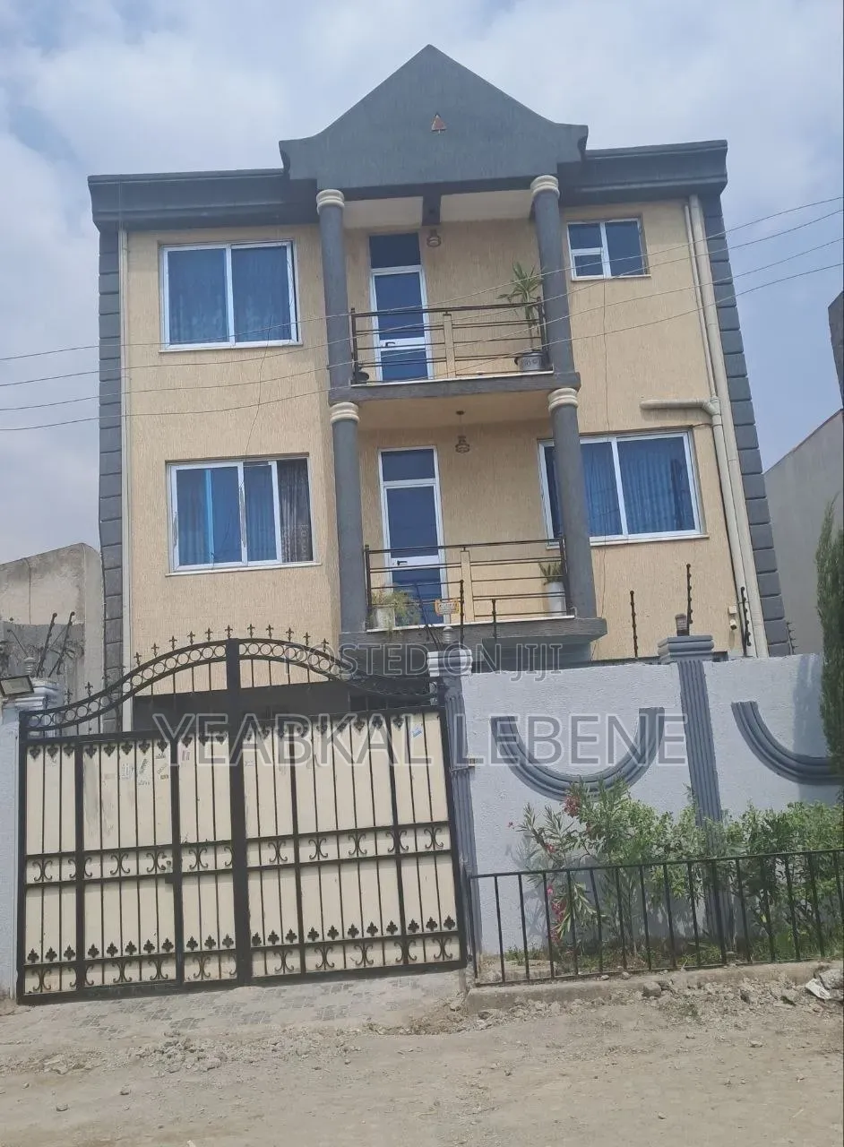 Furnished 7bdrm House in Bole for sale