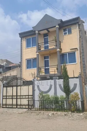 Furnished 7bdrm House in Bole for sale
