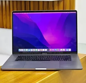 New Laptop Apple MacBook Pro 2018 32GB Intel Core i9 SSD 2T