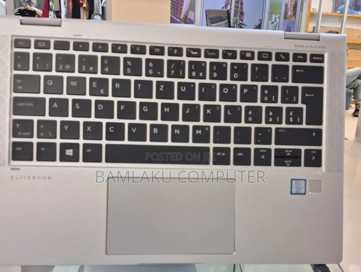 New Laptop HP EliteBook x360 1030 G4 8GB Intel Core i5 SSD 512GB