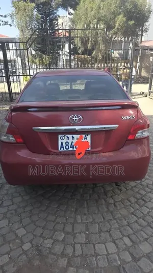 Toyota Yaris 2008 Burgundy