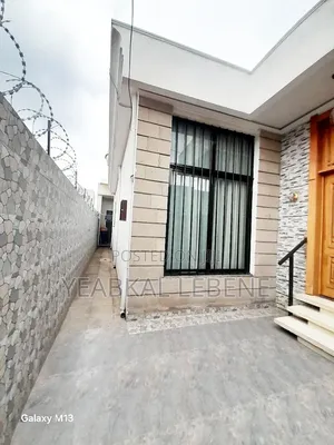 Furnished 5bdrm Villa in Bole for sale