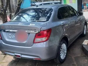 Suzuki Dzire 2022 Silver