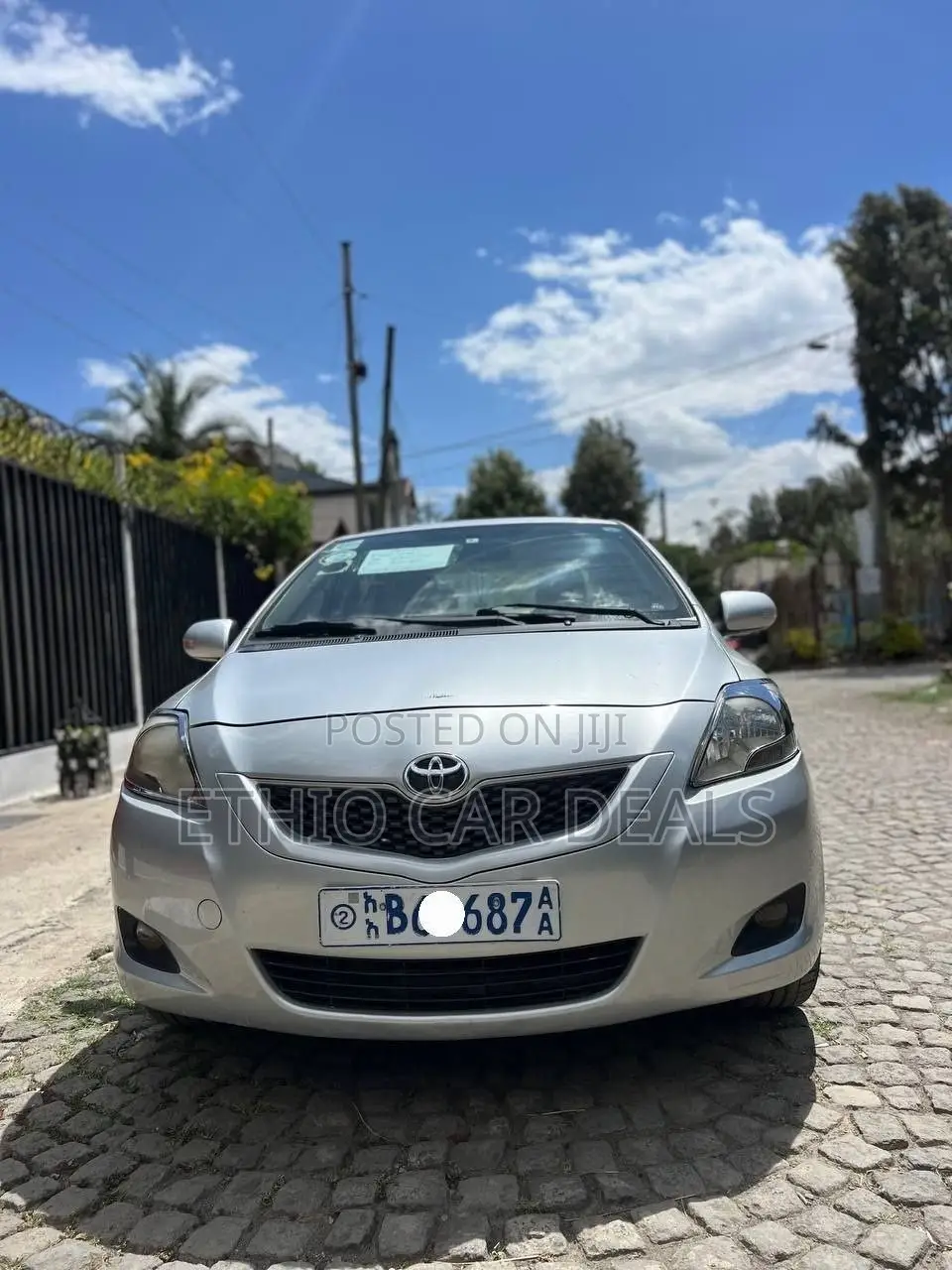 Toyota Yaris 2011 Silver