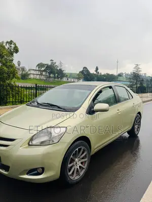 Toyota Yaris Sedan Automatic 2007 Yellow